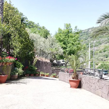 Il Giardino Bed and Breakfast Pimonte Exteriör bild