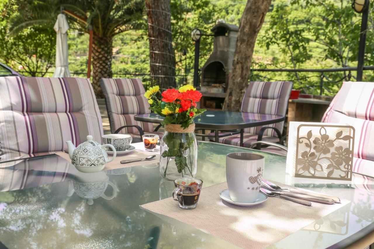 Il Giardino Bed and Breakfast Pimonte Exteriör bild